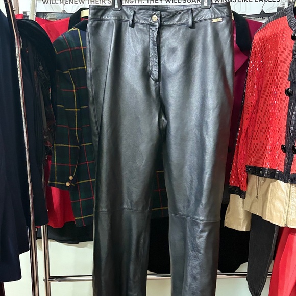 St. John sport size 14 leather pants - Picture 2 of 5